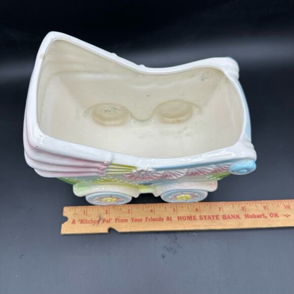 Vintage Baby Carriage Nursery Planter Made in Japan - Picture 8 of 9